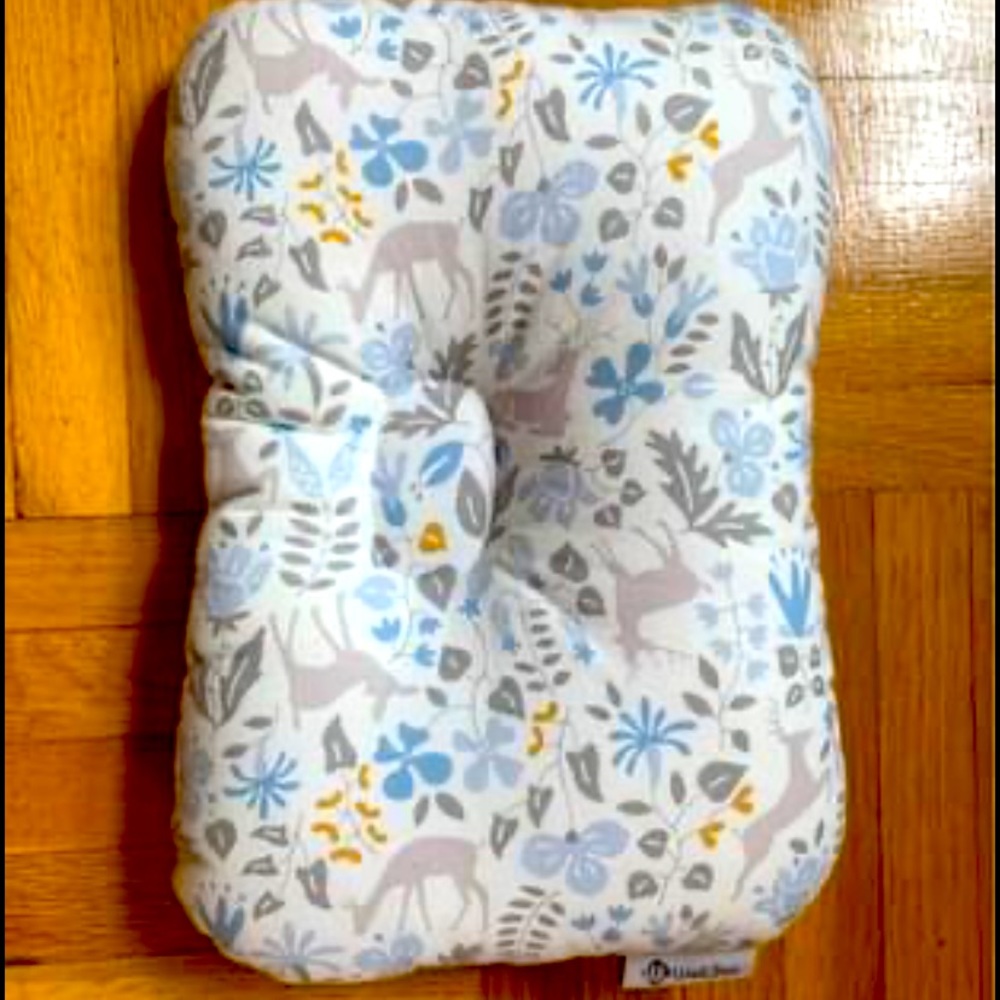 No flat head baby pillow